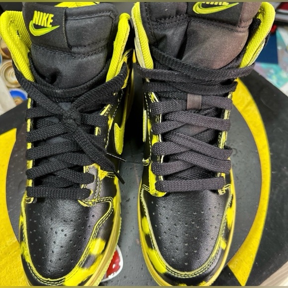 Nike Black and Yellow High-Top Sneakers - Picture 3 of 7